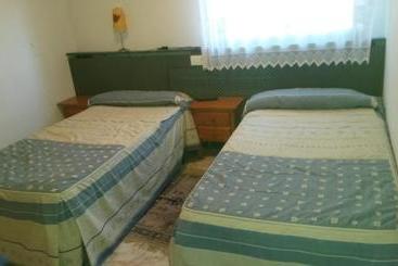پانسیون Hostal Residencia Taray