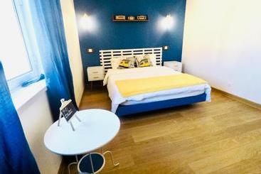 پانسیون Pillows Peniche B&b