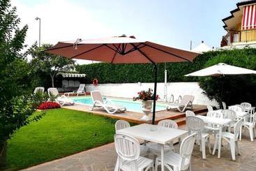پانسیون Camere Da Mirella