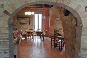 هتل Agriturismo San Silvestro