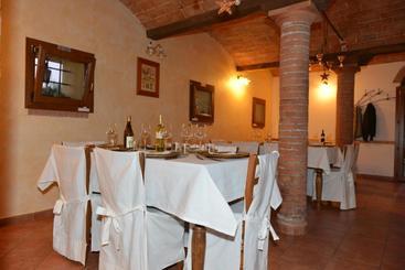 هتل Agriturismo Calderino