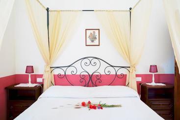 هتل La Locanda Dell'olmo