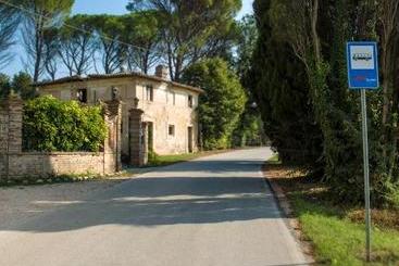 پانسیون Villa Pandolfi Elmi