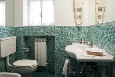 Residence Sole Mare Alaxi Hotels