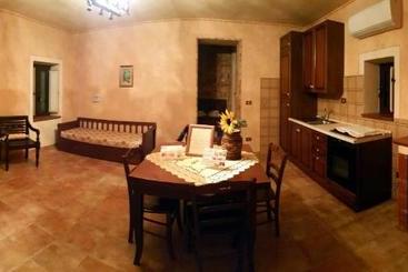 هتل Fonte Di Maroglio Rooms&apartments