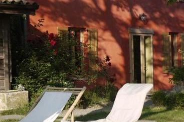 هتل Agriturismo Monte Genesio