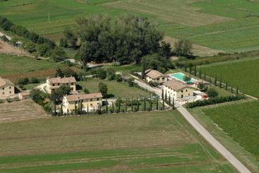 هتل Agriturismo Villaggio Green