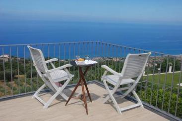 هتل Villa Cirimarco