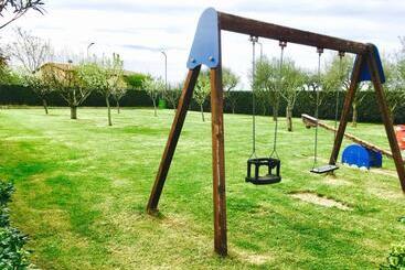 בית מלון כפרי Agriturismo Il Casale