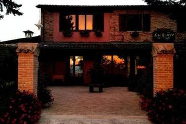 هتل Agriturismo La Corte Sul Lago