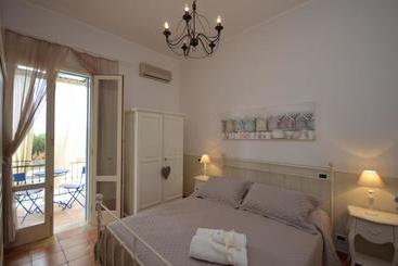 پانسیون Catarin Comfort Rooms