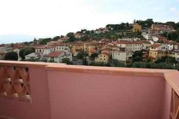 膳宿费 La Terrazza Di Reggello