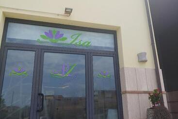 هتل آپارتمان Isa Residence Fiumicino Airport