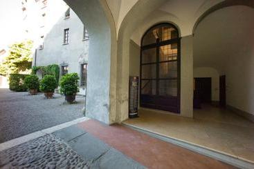 پانسیون Palazzo Castiglioni Luxury Suite And Rooms