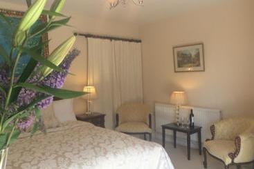 تختخواب و صبحانه Bretton Cottage