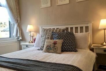 تختخواب و صبحانه Dalesgate Lodge