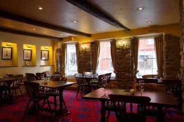 هاستل The Kings Head Inn