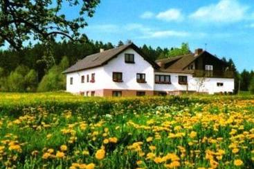 Gasthaus Pension Zum Brandweiher