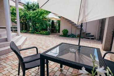 پانسیون Guest House Vadlen