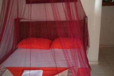 پانسیون Hostal Nibuni Palomino