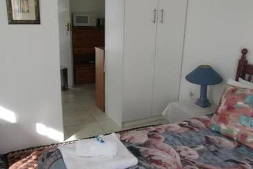 پانسیون Norfolk Guest House