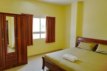 پانسیون Wattana House Thayang Phetchaburi