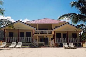پانسیون Inn At White Horse Guest House