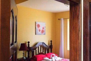 پانسیون Inn At White Horse Guest House