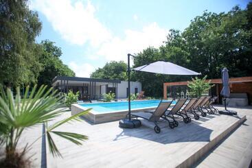 פנסיון Mohácsi Wellness Vendégház és Lovasklub