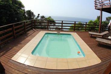 استراحتگاه Golden Beach Village