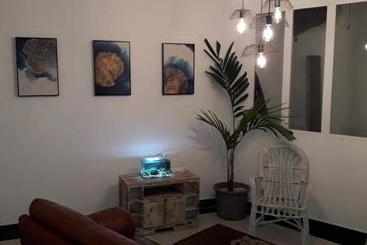 پانسیون Hello Guest House