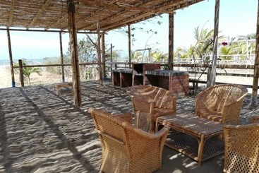 بنسيون Bungalows Caleta Grau