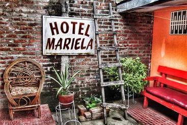 پانسیون Hostal Mariella