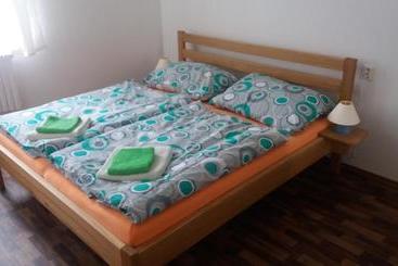 پانسیون Penzion A Wellness U Třeboňské Madony