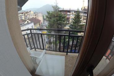 پانسیون Apartment And Rooms Konak