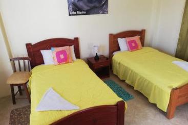 پانسیون Hostal Villamil