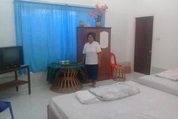 پانسیون Joli Guesthouse