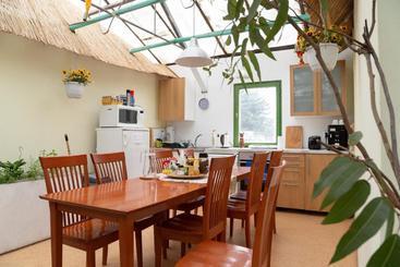 پانسیون Rastlinky.sk Greenhouse Guestrooms