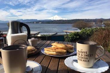 پانسیون Volcano & Lake Family Hostel