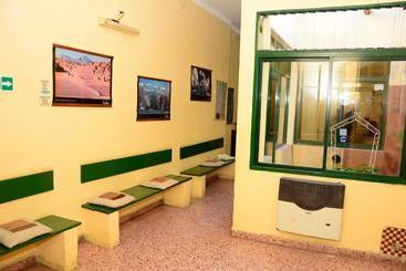 پانسیون Hostal Yatasto