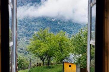 پانسیون Guesthouse Dritan Tethorja
