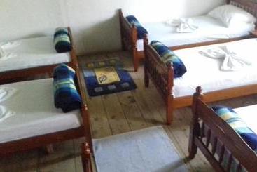 پانسیون Guesthouse Dritan Tethorja