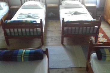 پانسیون Guesthouse Dritan Tethorja