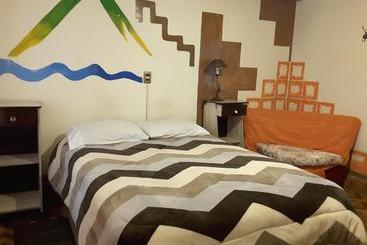 پانسیون Hostal La Casa Del Sol