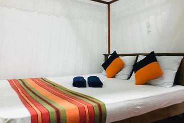 پانسیون Double G Motel