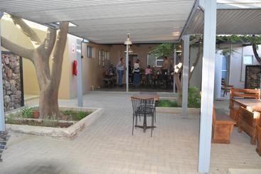 پانسیون Quiver Inn Guesthouse