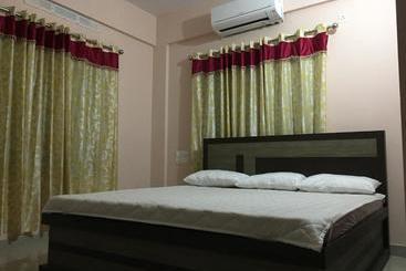 هاستل Mega Tourist Home