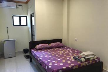 پانسیون All Seasons Guest House