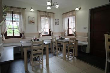 پانسیون Penzion Villa Alena