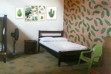 پانسیون Sadhana   Hostel
